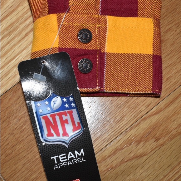 Washington Redskins Ladies Flannel Shirt - Picture 5 of 5